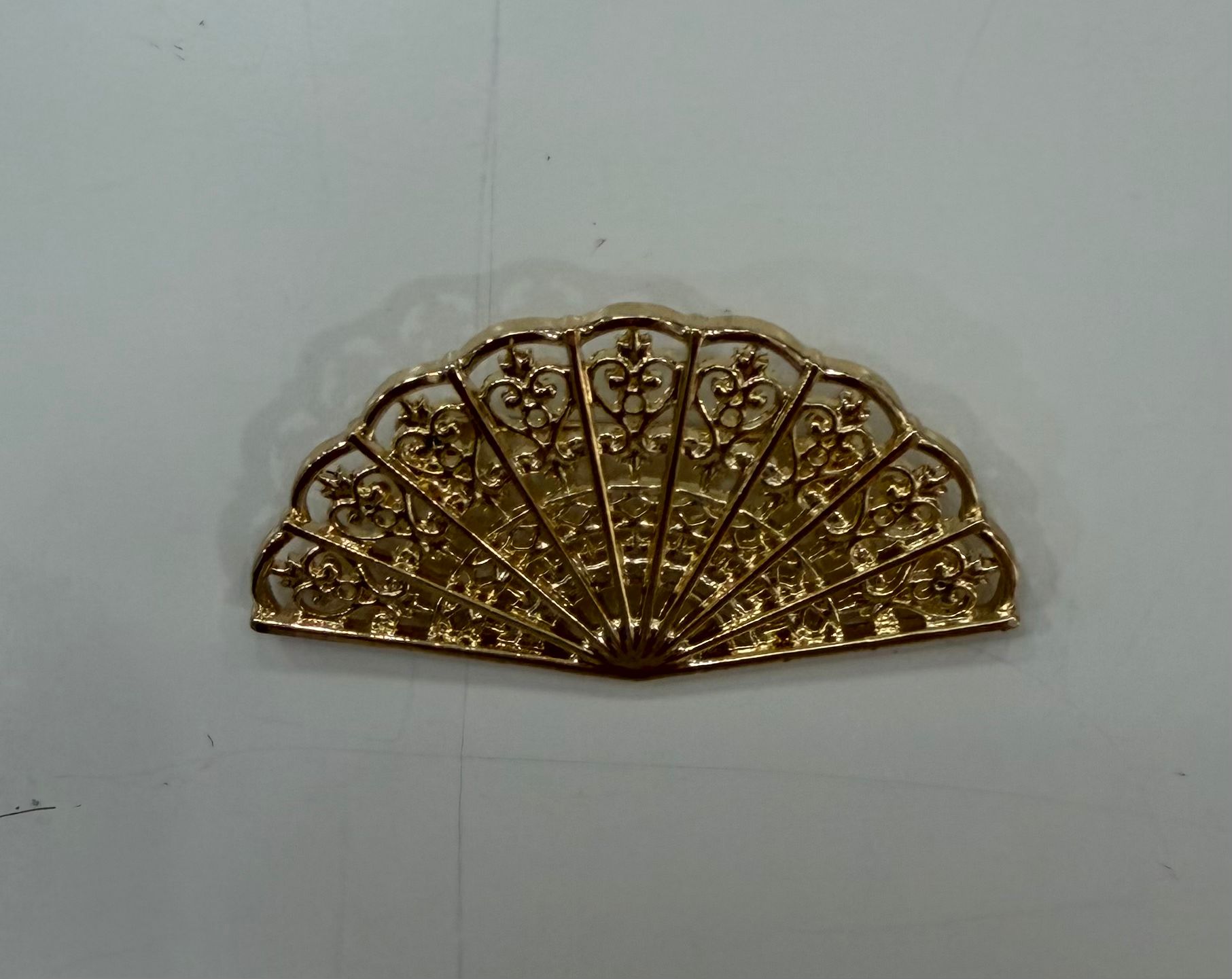 BROCHE ABANICO BORDADO